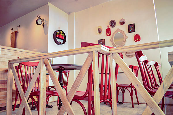 cafe-design-red2